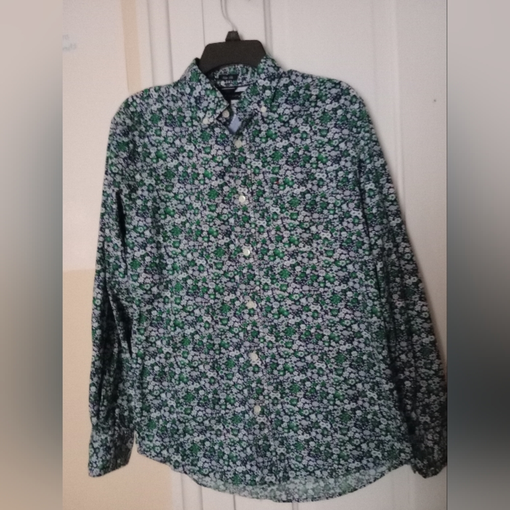 Tommy Hilfiger printed button down shirt